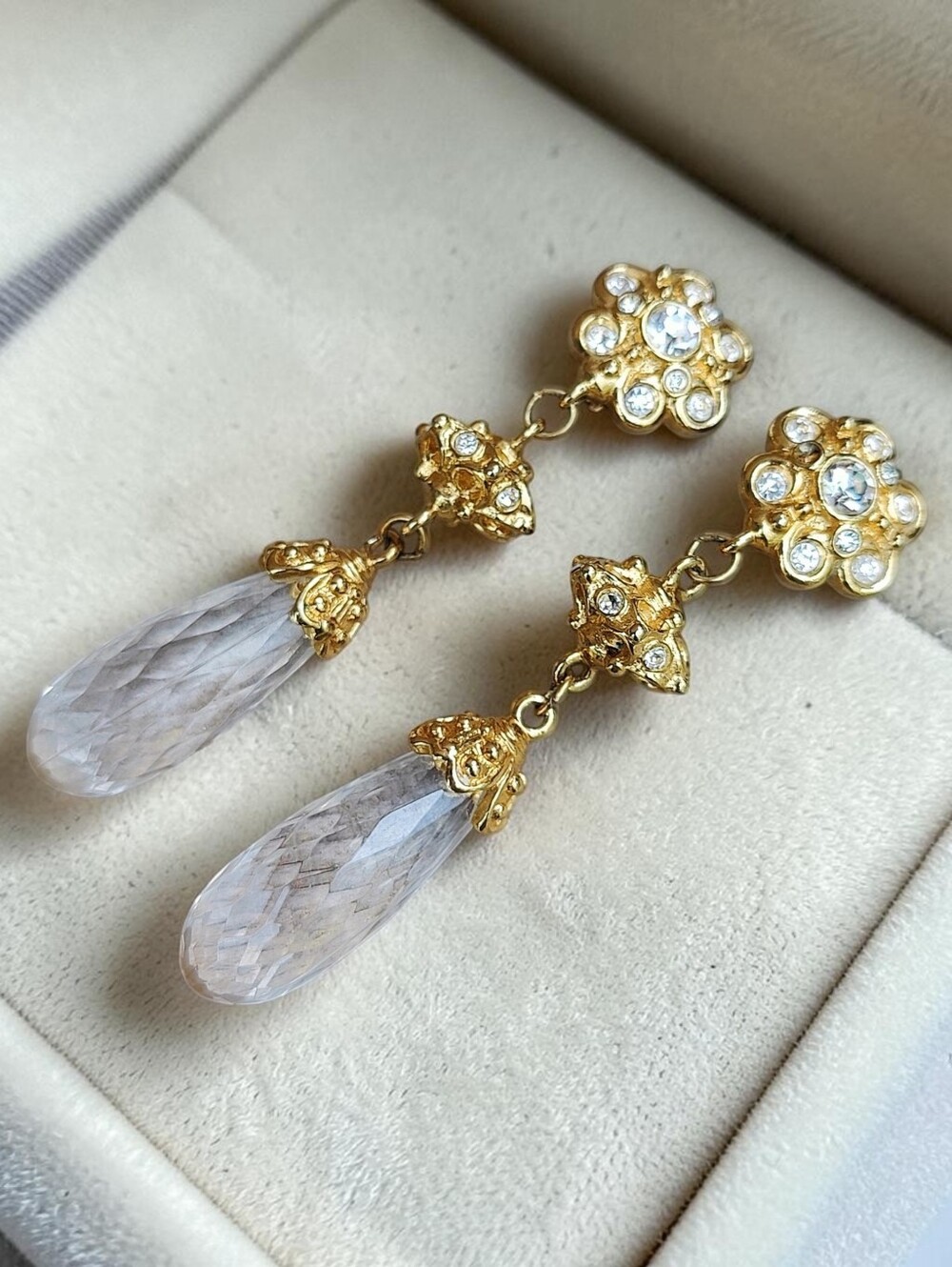 Vintage Jose Mari Barrera For Avon Long Drop Clip Earrings